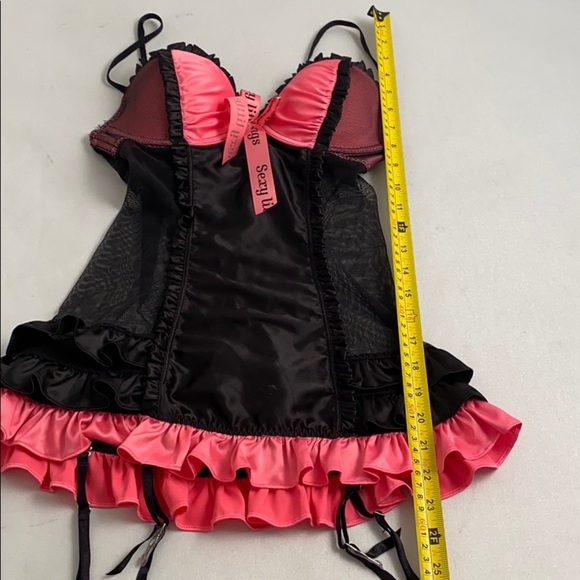 Victoria’s Secret Sexy Little Things black chemise with garters 34C - Picture 6 of 8